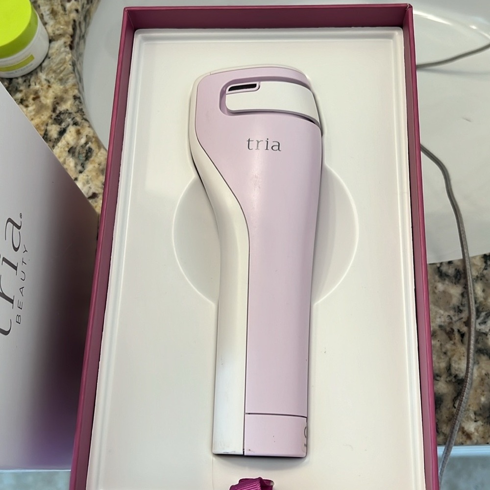 Tria beauty age-defining laser, FDA approved